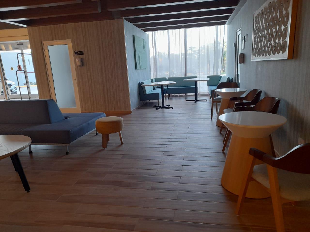 Residence Inn By Marriott Cancun Hotel Zone Екстериор снимка