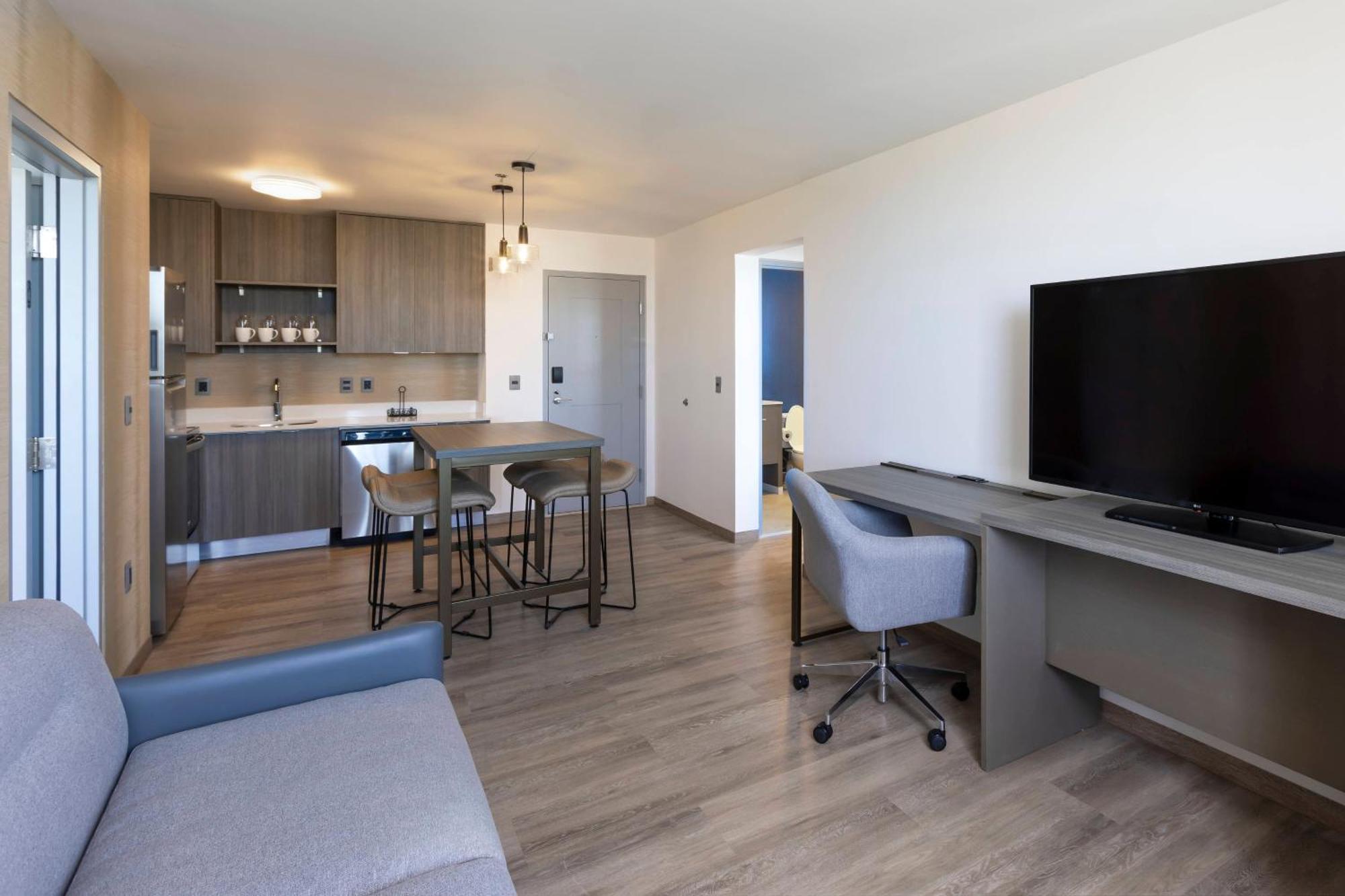 Residence Inn By Marriott Cancun Hotel Zone Екстериор снимка