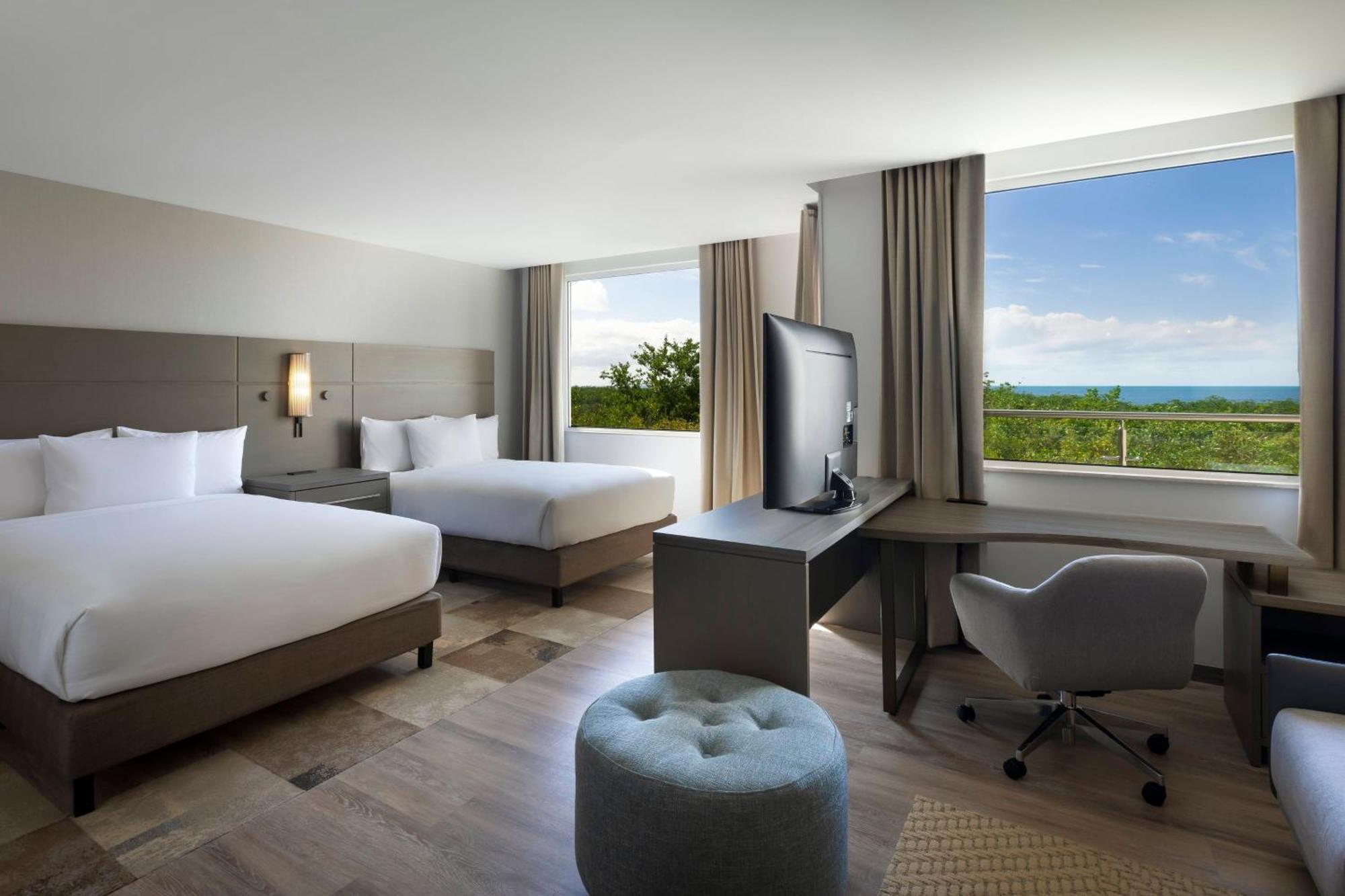 Residence Inn By Marriott Cancun Hotel Zone Екстериор снимка
